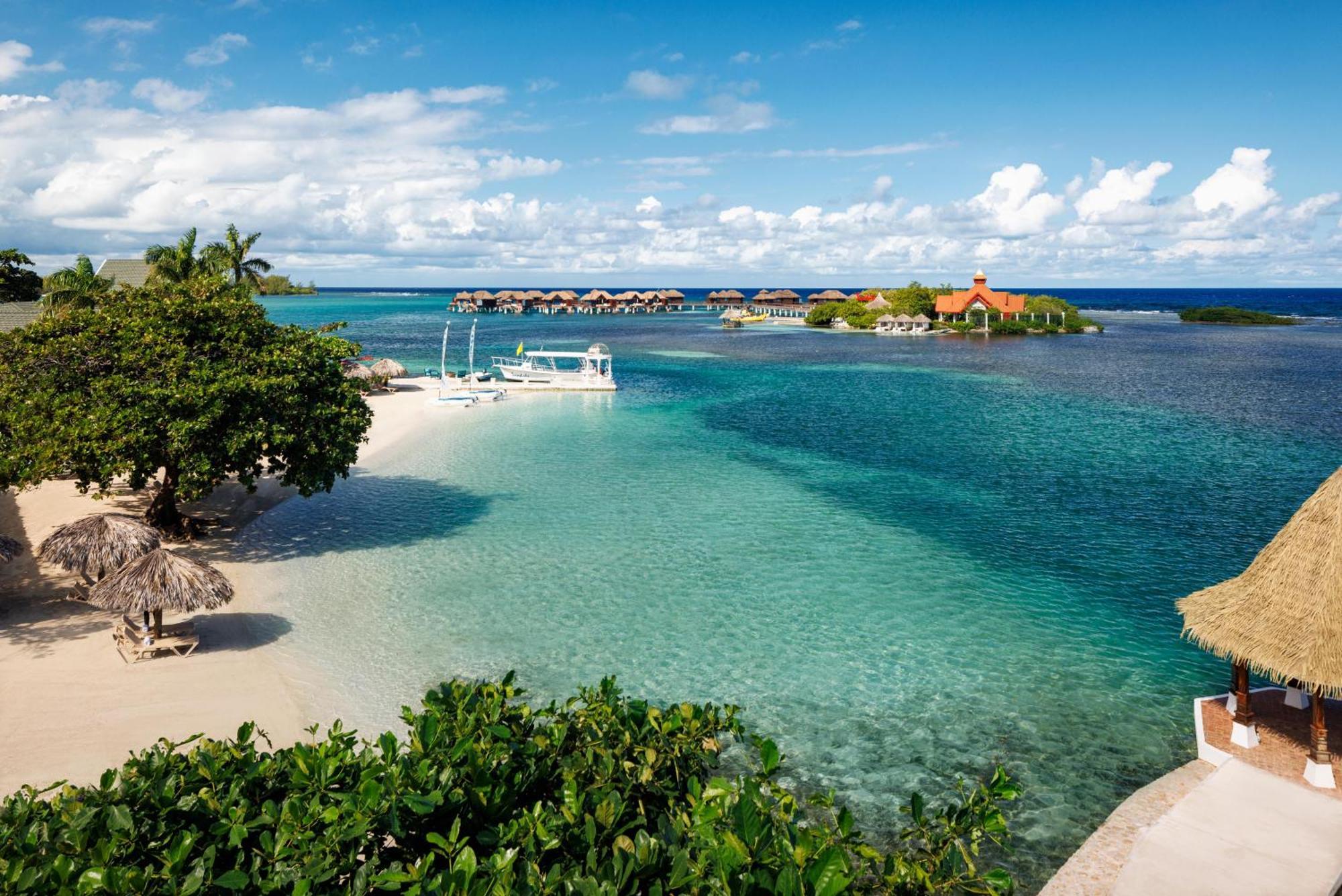 Sandals Royal Caribbean All Inclusive Resort & Private Island - Couples Only 몬테고 베이 외부 사진
